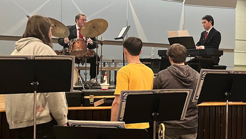 Ohio State jazz duo performing with Edgewood High jazz students